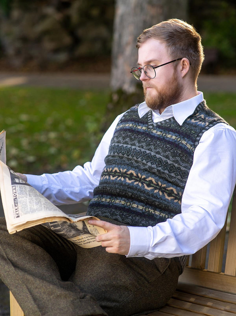 Vintage Style Shetland Wool Fair Isle Vest in Cliff Grey