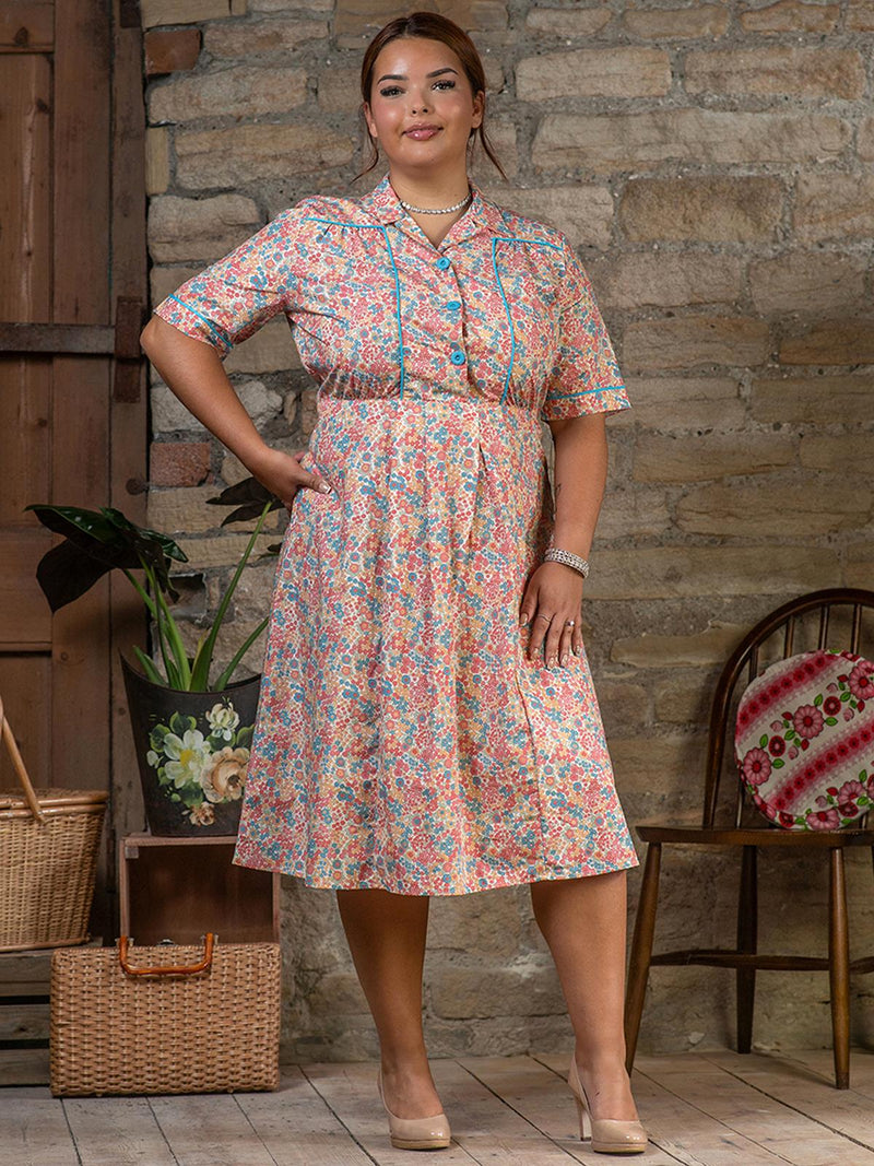 1940s Vintage Harmony Shirtwaist Dress in Millefleur