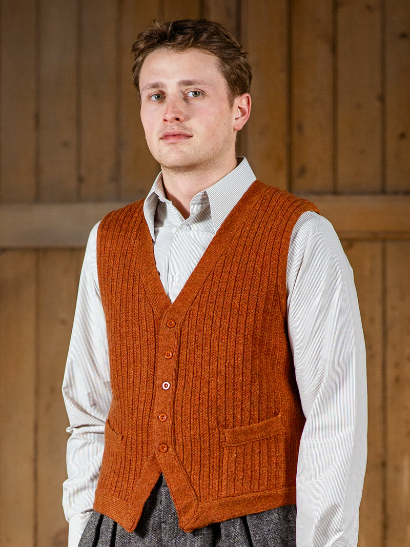 1940s Style Rufus Knitted Waistcoat in Russet