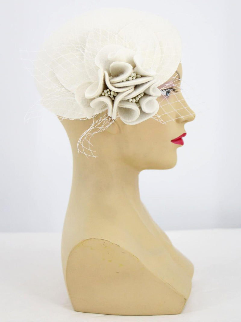 Cream Vintage Style Felt Flower Hat