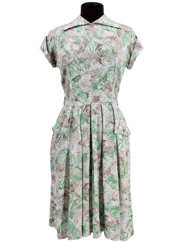 Vintage 1940s Green Swirl Pattern Crepe Dress