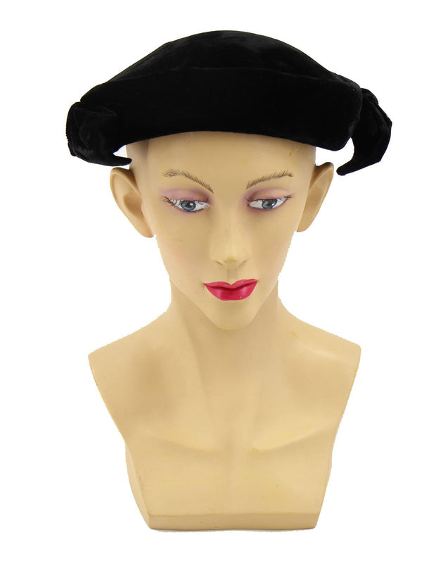 Black Velvet Vintage 1950s Casque Hat