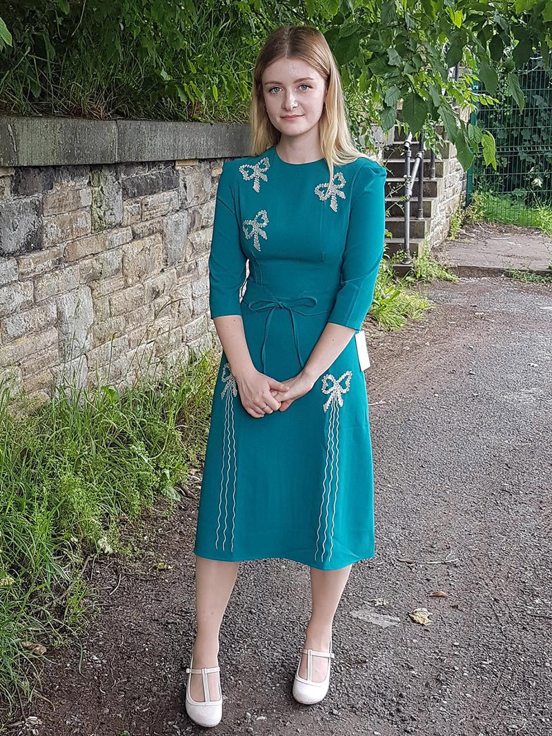 1940s Vintage Beau Belle Embroidered Dress in Green